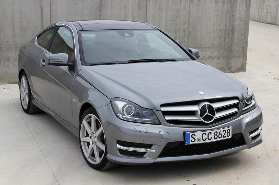  Mercedes-Benz C-Class Coupe 2012 года  (фото 36 из 99)